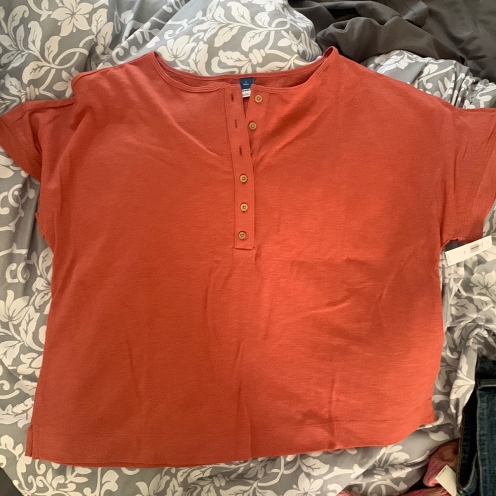 NWT t shirt